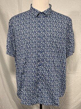 Johnston & Murphy XC4 Extreme Comfort Shirt Men's XL Shark Print Vacation Blue